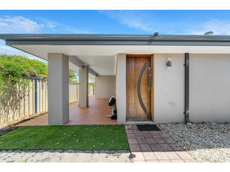 7 & 7a Cavendish Way, Parkwood WA 6147