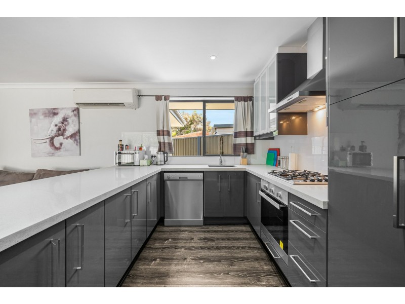 7 & 7a Cavendish Way, Parkwood WA 6147
