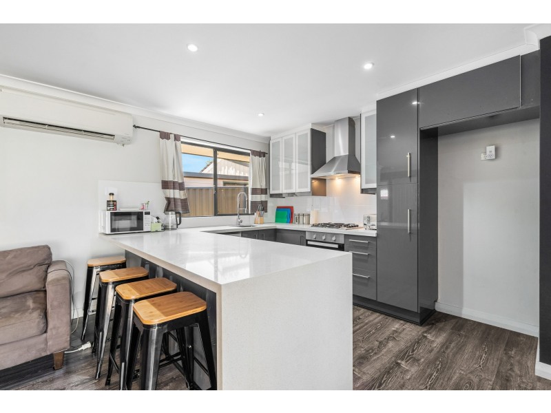 7 & 7a Cavendish Way, Parkwood WA 6147