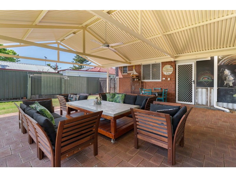 13 Teaguer Street, Wilson WA 6107