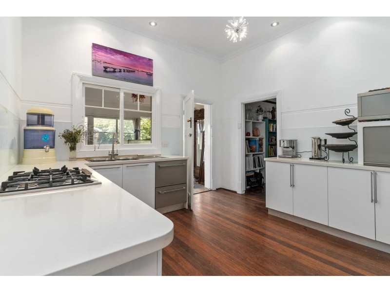 14 Ninth Avenue, Maylands WA 6051