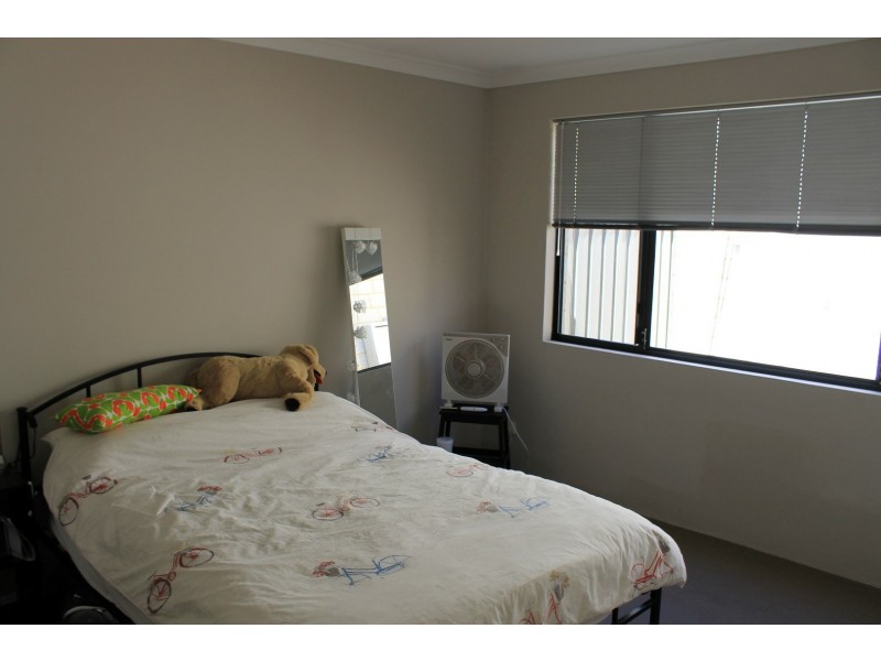 25/191 Railway Avenue, Kelmscott WA 6111