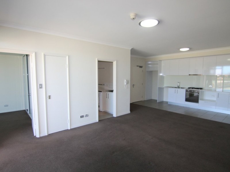 401/25 Malata Crescent, Success WA 6164