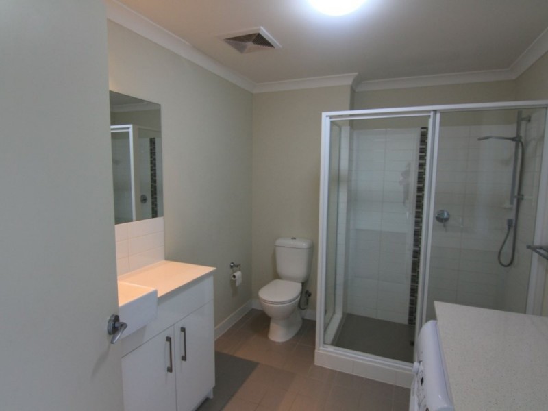 401/25 Malata Crescent, Success WA 6164