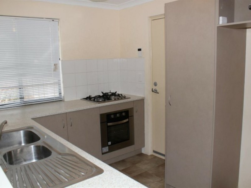 3 Edsell Entrance, Brookdale WA 6112