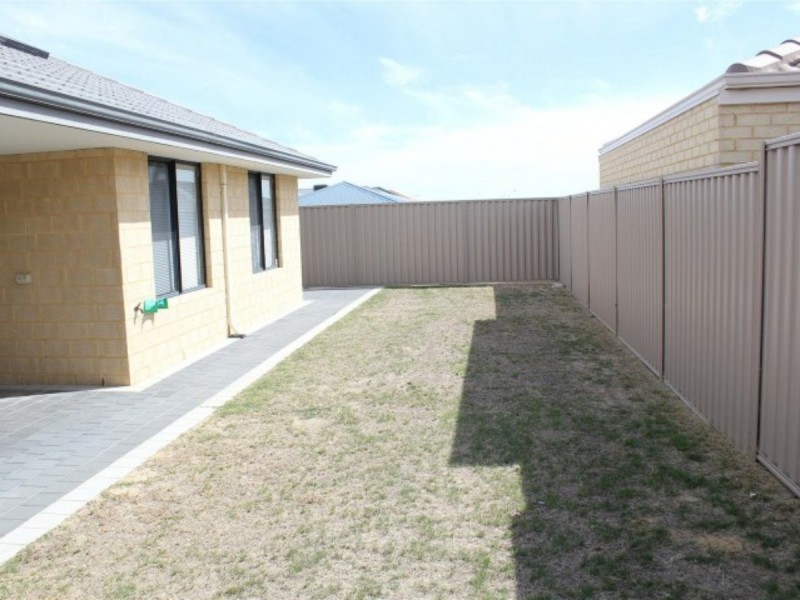 3 Edsell Entrance, Brookdale WA 6112