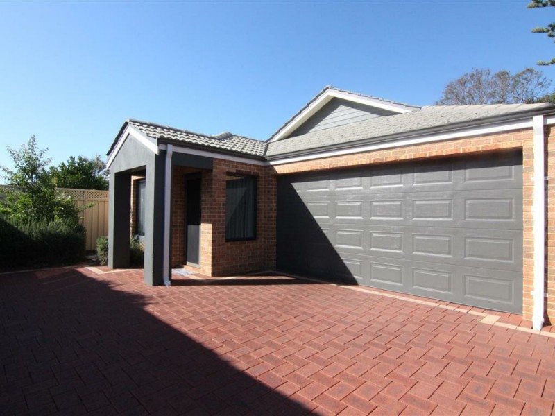 4/33 Banyard Avenue, Kelmscott WA 6111