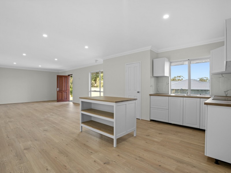 3238A Albany Highway, Mount Nasura WA 6112