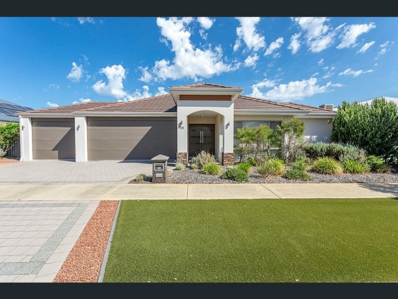 23 Trusty Way, Piara Waters WA 6112
