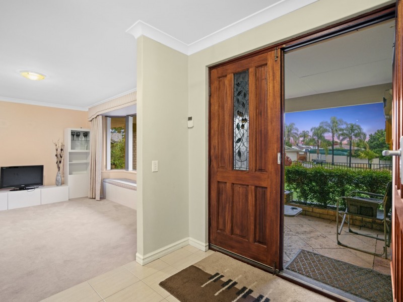 7 Palm  Court, Thornlie WA 6108