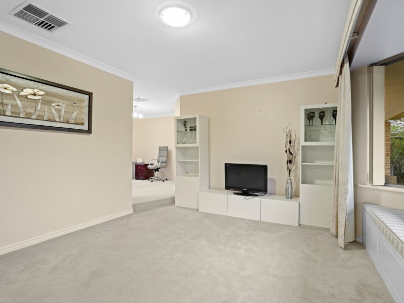 7 Palm  Court, Thornlie WA 6108