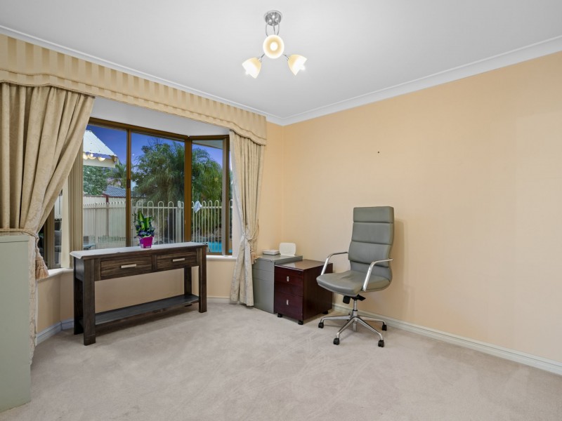 7 Palm  Court, Thornlie WA 6108