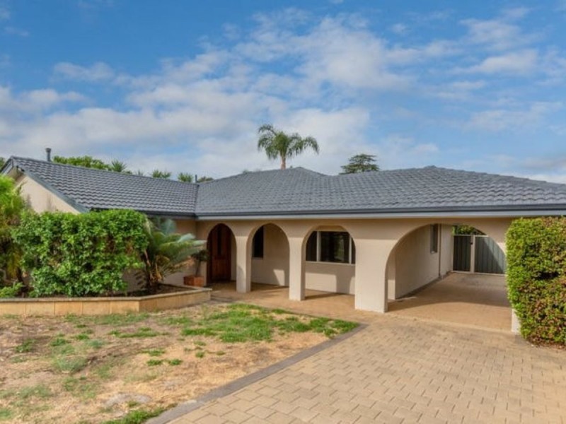 42 Woodpecker Avenue, Willetton WA 6155