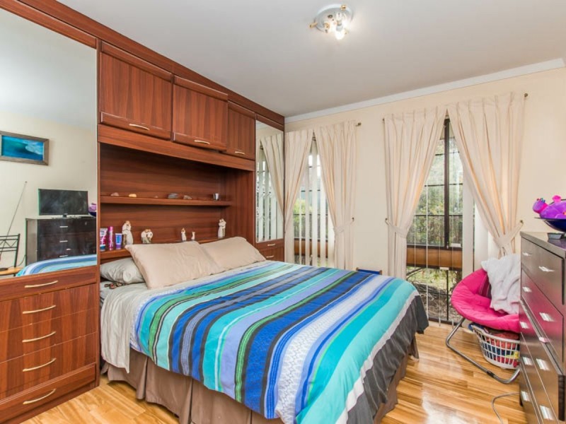 14 Bondini Way, Bibra Lake WA 6163