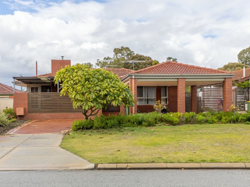 9 Vesta Crescent, Shelley WA 6148