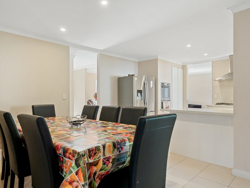 43 Whitlock Crescent, South Lake WA 6164