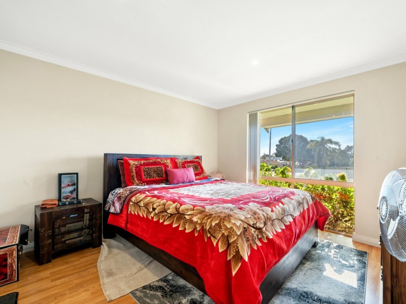 43 Whitlock Crescent, South Lake WA 6164