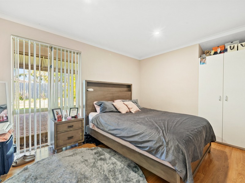 43 Whitlock Crescent, South Lake WA 6164