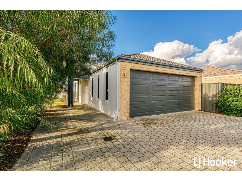 8/31 Prince Street, Queens Park WA 6107