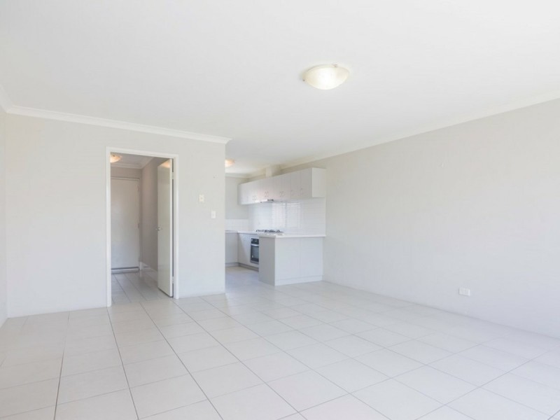 8/31 Prince Street, Queens Park WA 6107