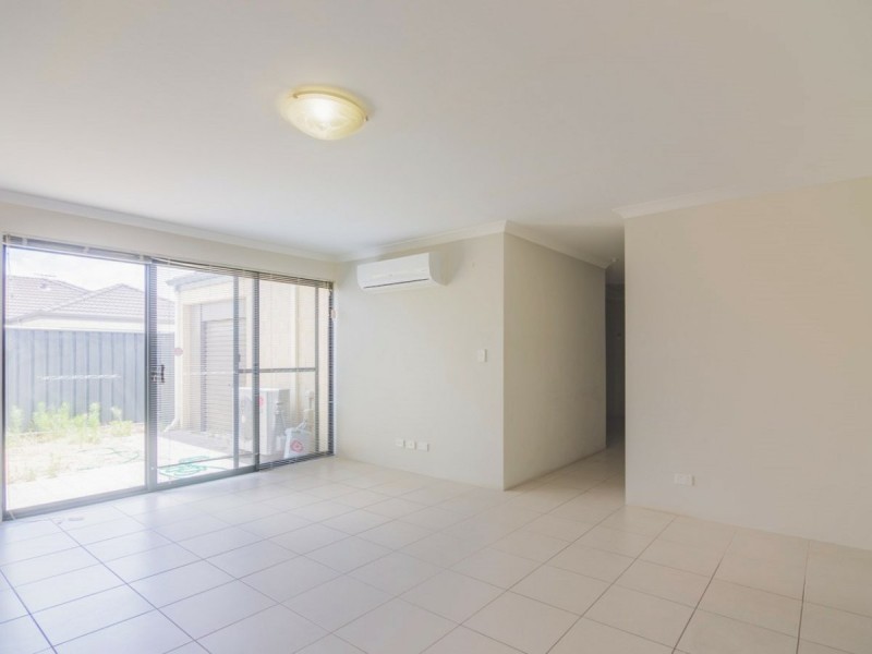 8/31 Prince Street, Queens Park WA 6107