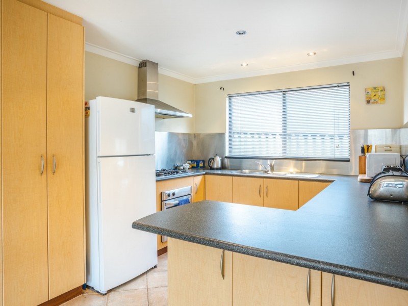 41B Hamilton Road, Hamilton Hill WA 6163