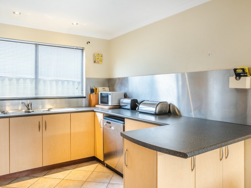 41B Hamilton Road, Hamilton Hill WA 6163