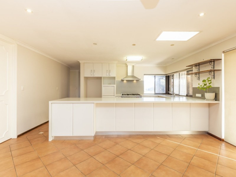 19 Silky Oak Lane, Willetton WA 6155