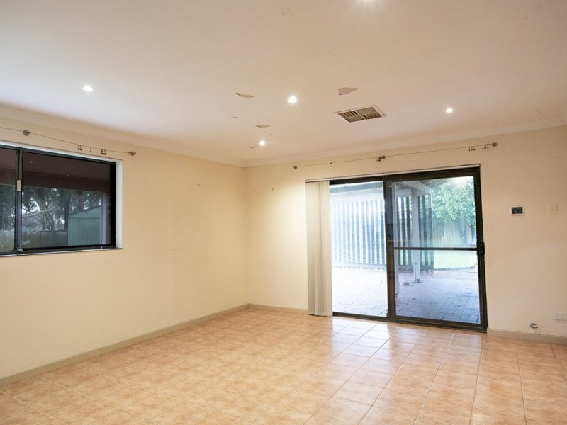 12 Hardy Street, Bull Creek WA 6149