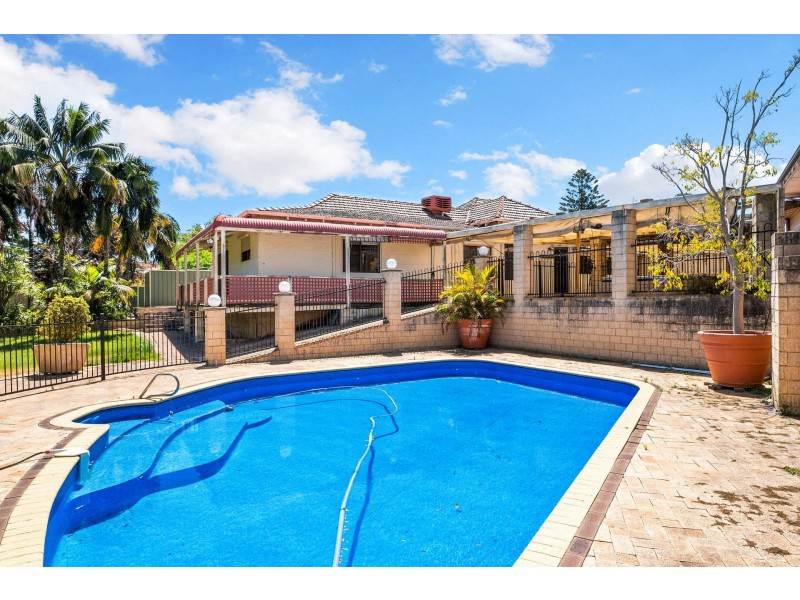 143 Parkin Road, Rockingham WA 6168