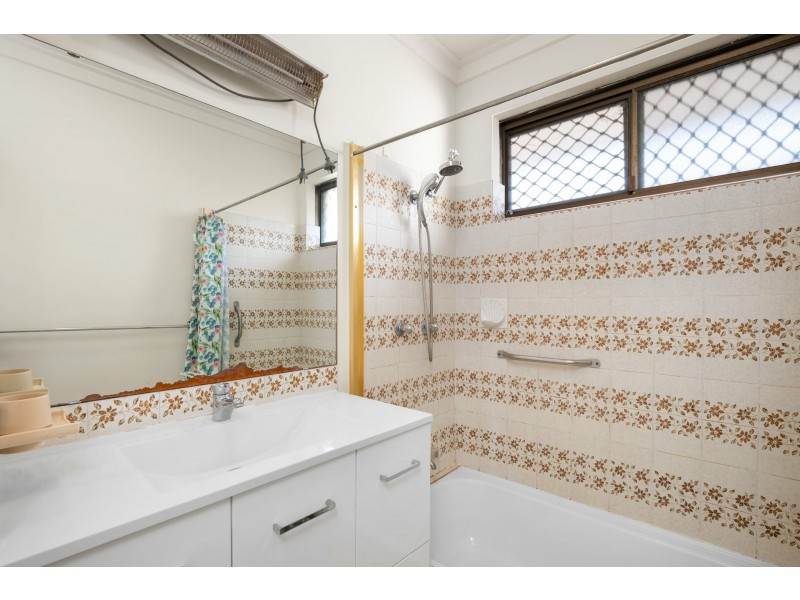 44 Dealy Close, Cannington WA 6107