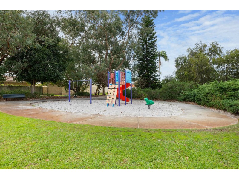 44 Dealy Close, Cannington WA 6107