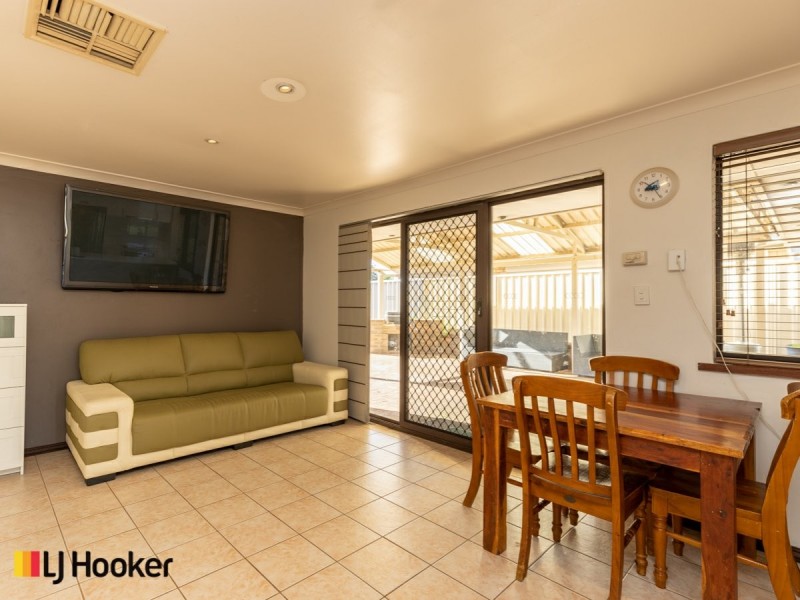 3 Hampton Court, Thornlie WA 6108