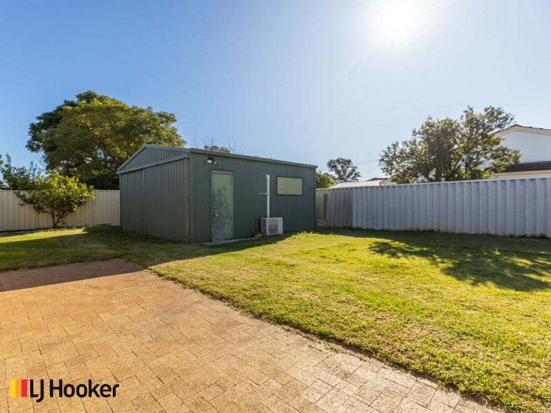 3 Hampton Court, Thornlie WA 6108