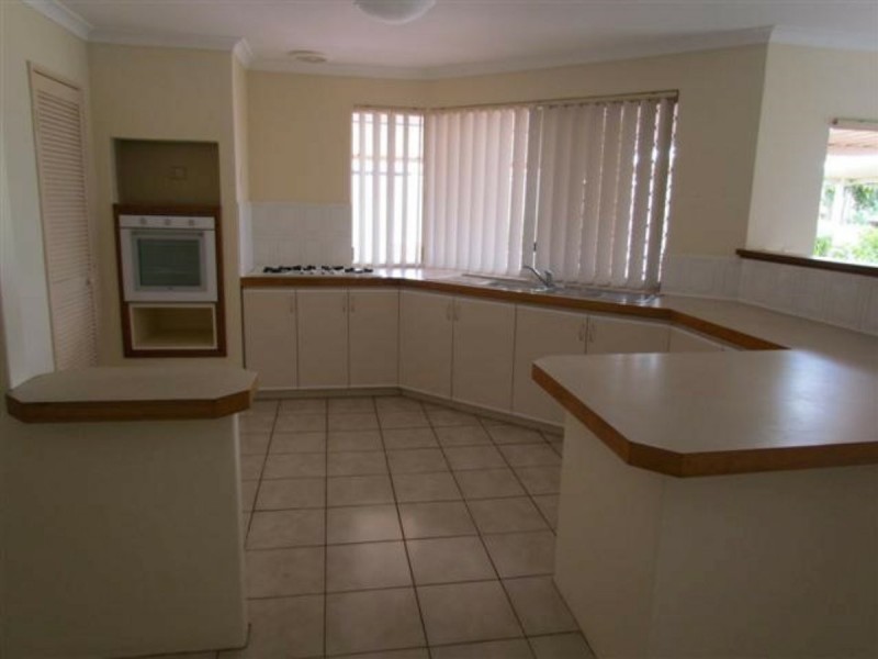 13 Young Lane, Parkwood WA 6147