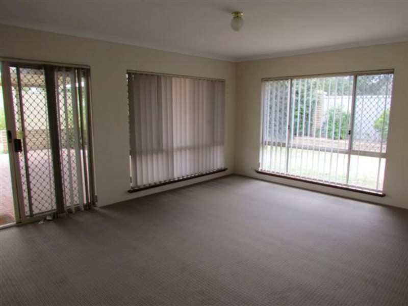 13 Young Lane, Parkwood WA 6147