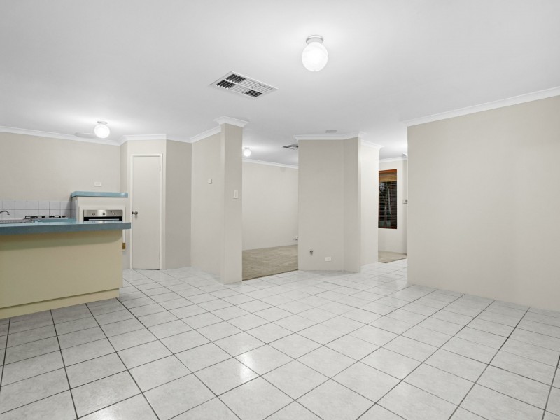 45 Seminole Gardens, Seville Grove WA 6112