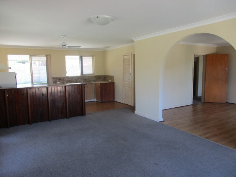 2 Pomfret Road, Spearwood WA 6163