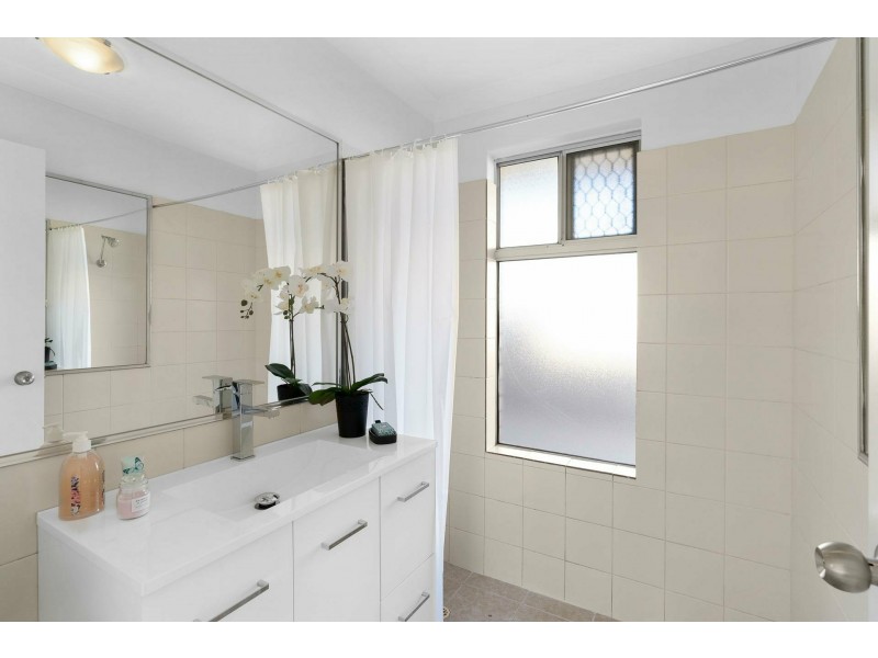 10 Grafham Road, Brookdale WA 6112