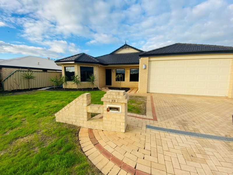 22 Caroline Crescent, Bertram WA 6167