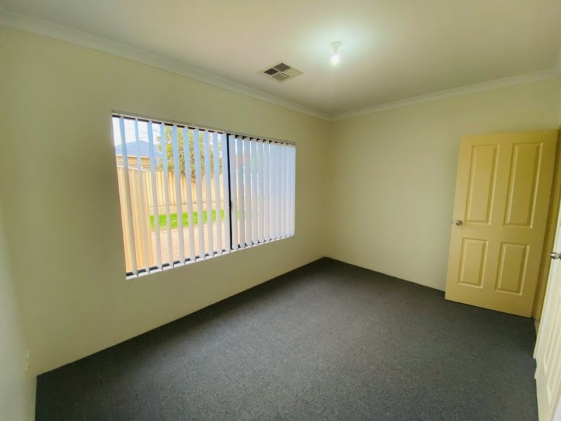 22 Caroline Crescent, Bertram WA 6167