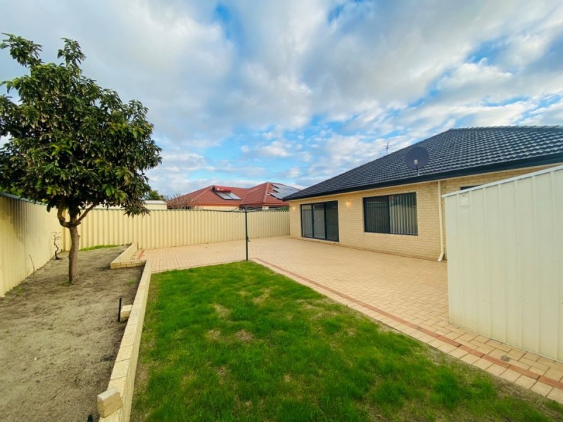 22 Caroline Crescent, Bertram WA 6167