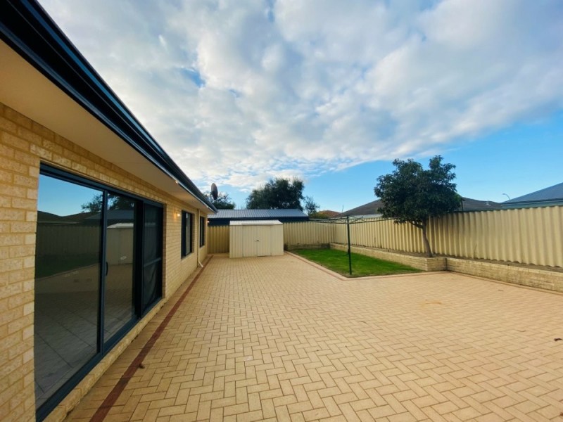 22 Caroline Crescent, Bertram WA 6167