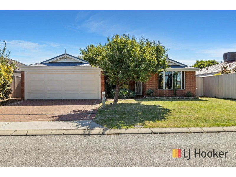 16 Mckenzie Corner, Bertram WA 6167