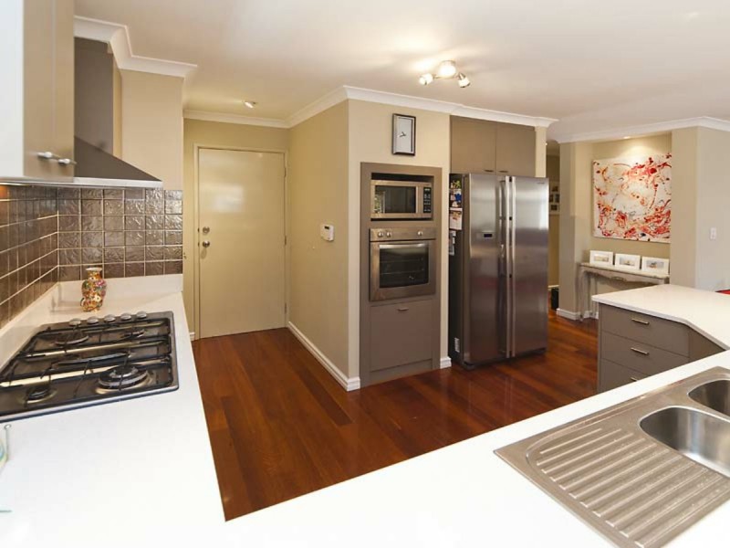 52 Tribute Street West, Shelley WA 6148