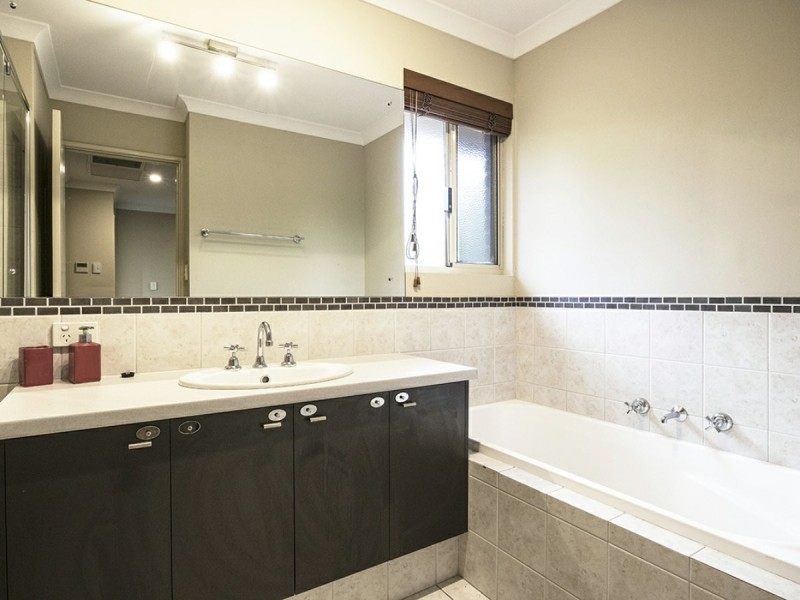 52 Tribute Street West, Shelley WA 6148