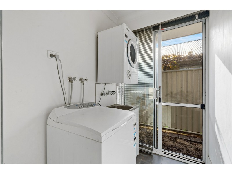 7 Biche Lane, Success WA 6164