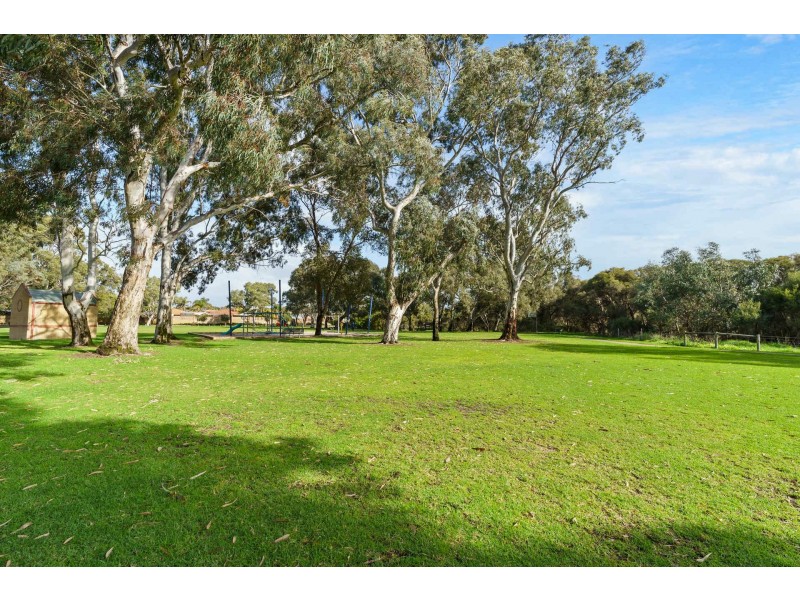 7 Biche Lane, Success WA 6164