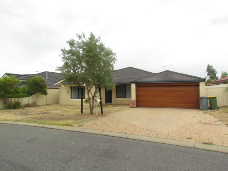 14 Calophylla Way, High Wycombe WA 6057