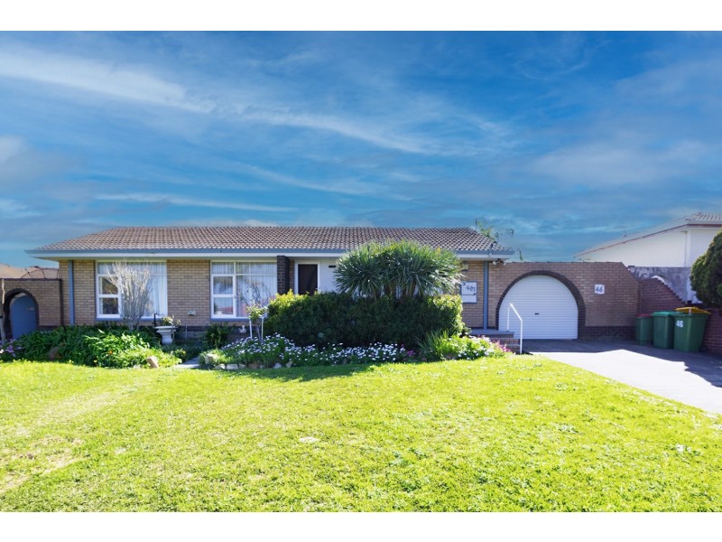46 Annie Street, Beaconsfield WA 6162